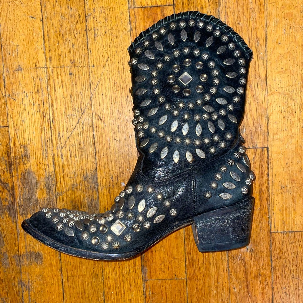 Vintage Old Gringo brand cowboy boots